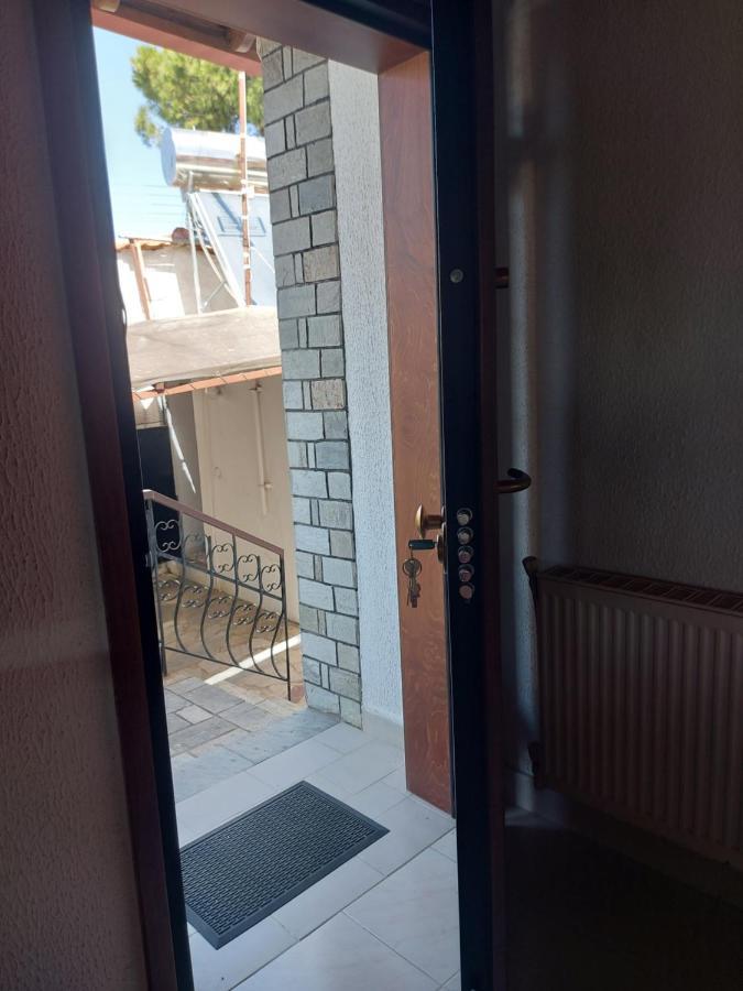 "2Steps From The Beach" Nea Iraklia Exterior photo