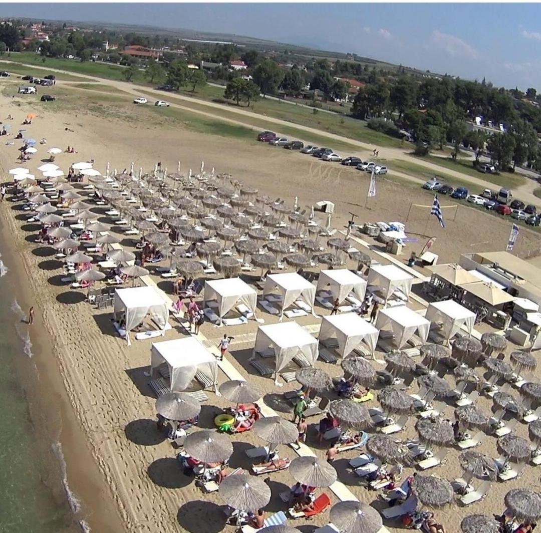 "2Steps From The Beach" Nea Iraklia Exterior photo