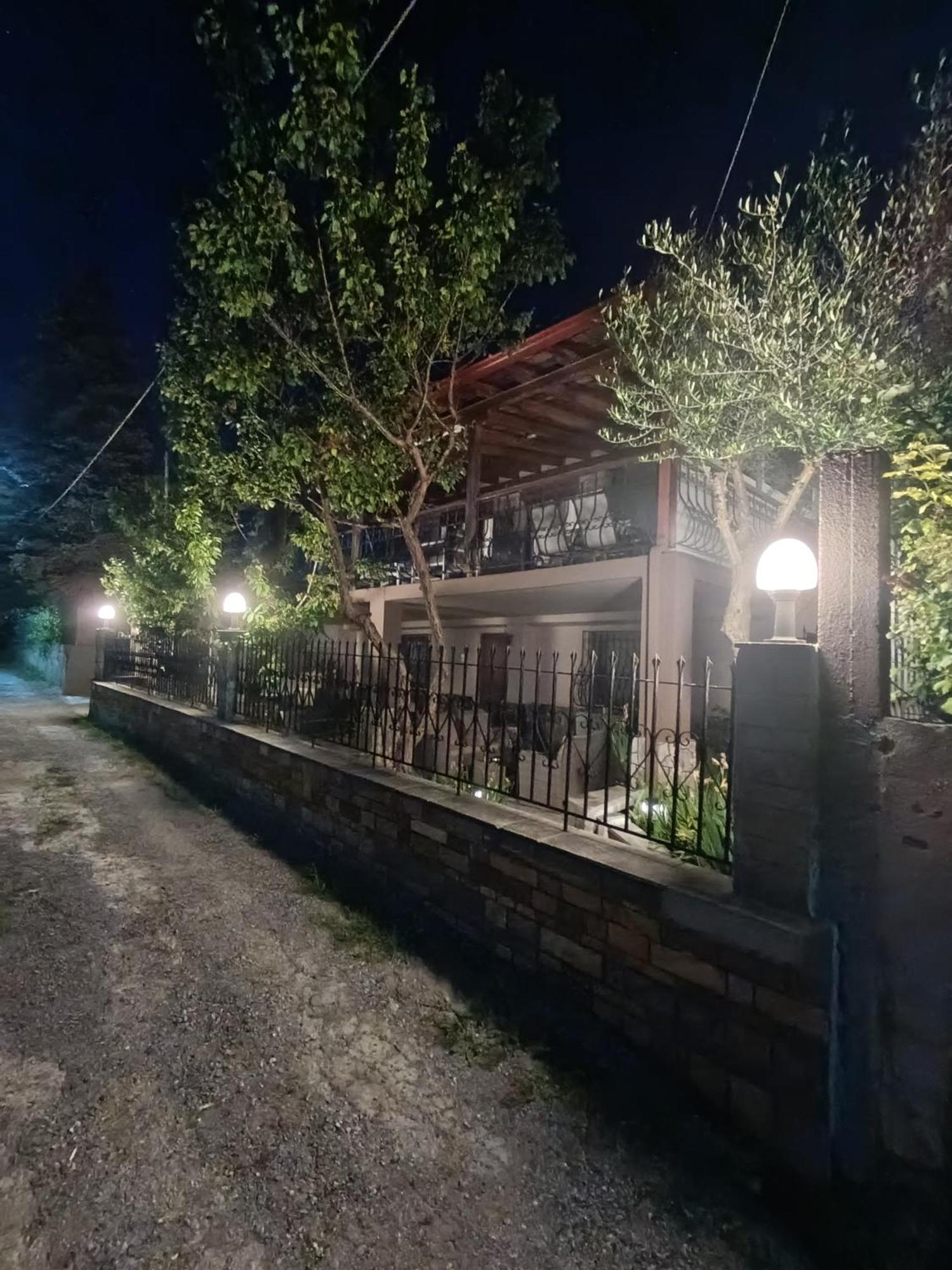 "2Steps From The Beach" Nea Iraklia Exterior photo