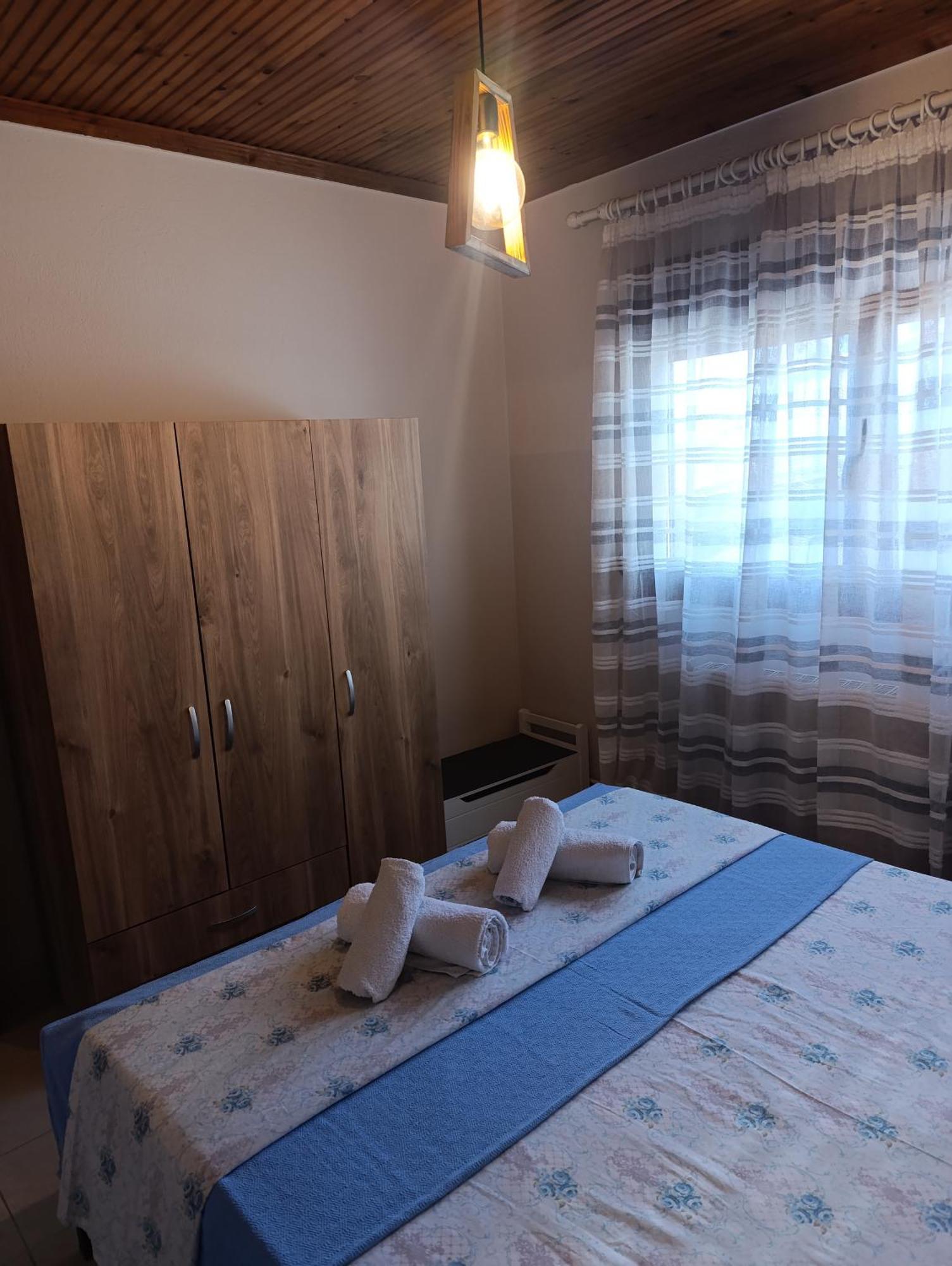 "2Steps From The Beach" Nea Iraklia Exterior photo
